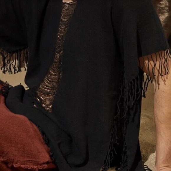 Nwt nib Caravana kaftan ak kin black unisex tunic - Picture 2 of 4